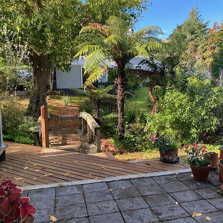 Superb Studio Retreat With Spa, Pool & Bbq Access Whanganui Dış mekan fotoğraf
