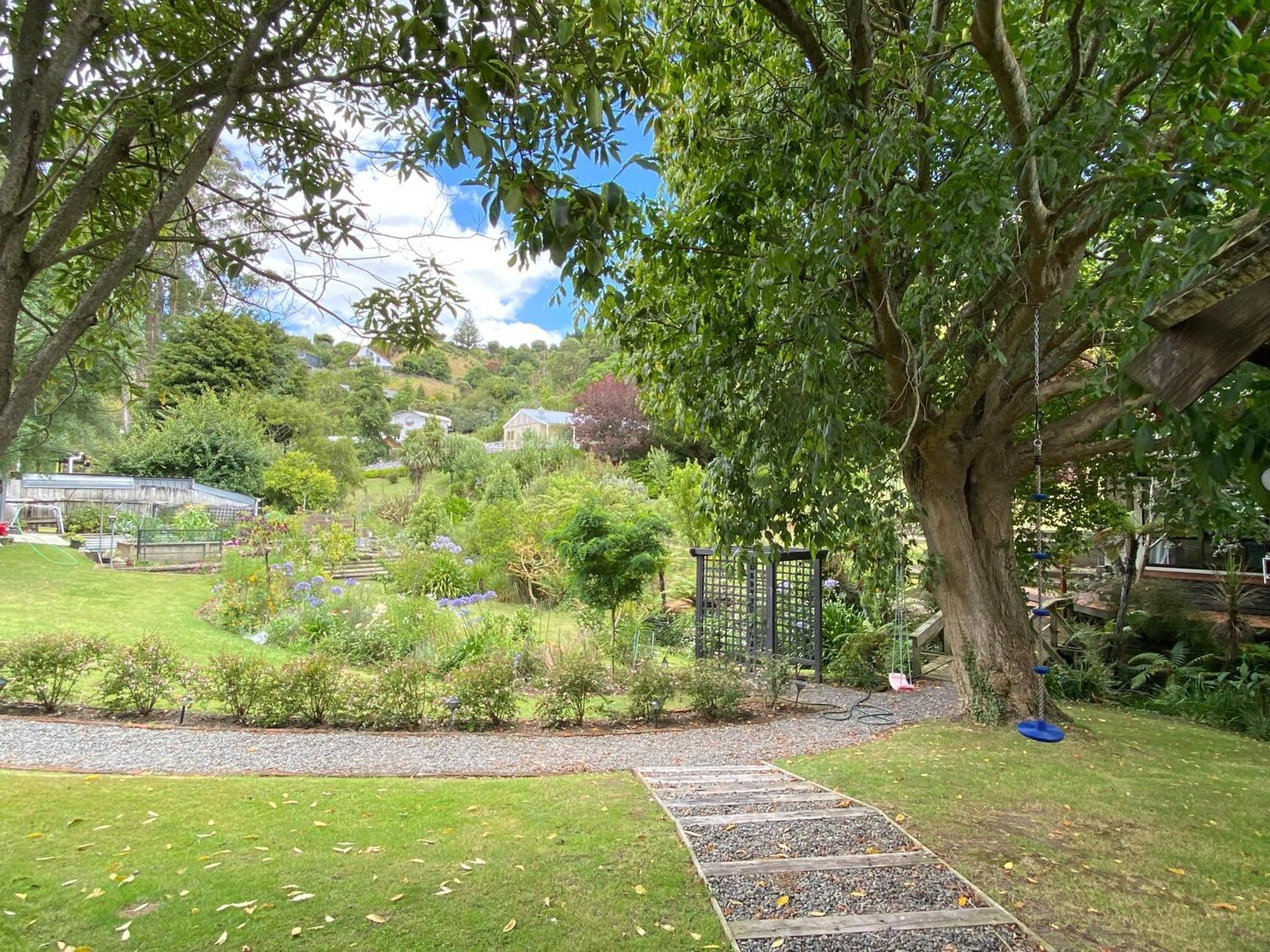 Superb Studio Retreat With Spa, Pool & Bbq Access Whanganui Dış mekan fotoğraf
