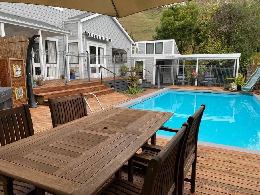 Superb Studio Retreat With Spa, Pool & Bbq Access Whanganui Dış mekan fotoğraf
