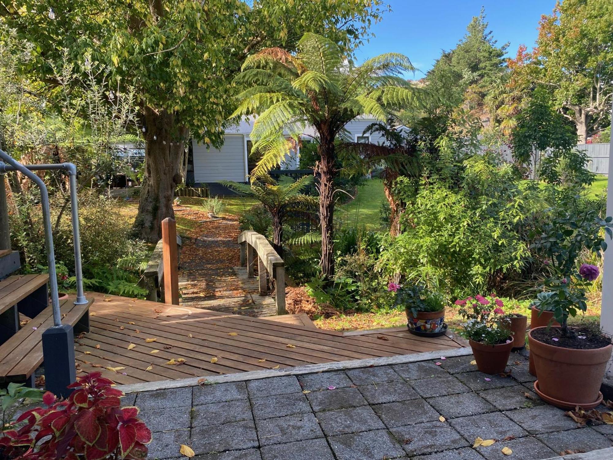 Superb Studio Retreat With Spa, Pool & Bbq Access Whanganui Dış mekan fotoğraf